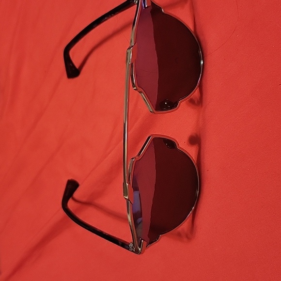 Christian Dior SoRealA mirrored Sunglasses. Light gold and Havana Blue. - Picture 3 of 5